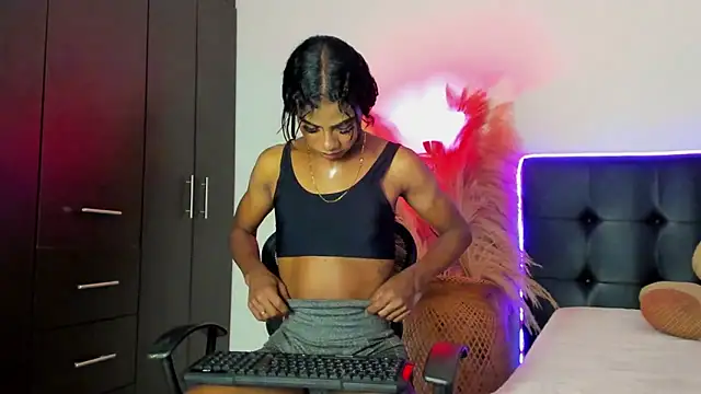 alejandrasxx online show from January 9, 7:08 pm