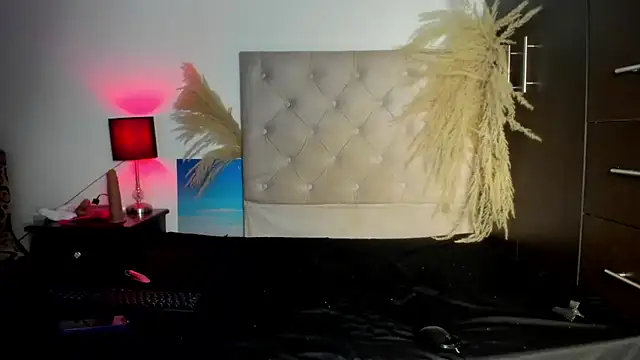 alejandrasxx online show from January 11, 7:49 pm