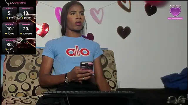 alejandrasxx online show from February 17, 7:21 pm