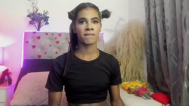 alejandrasxx online show from March 12, 11:53 am