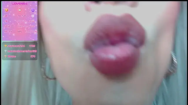 ChristinaSaphier online show from December 14, 10:49 pm