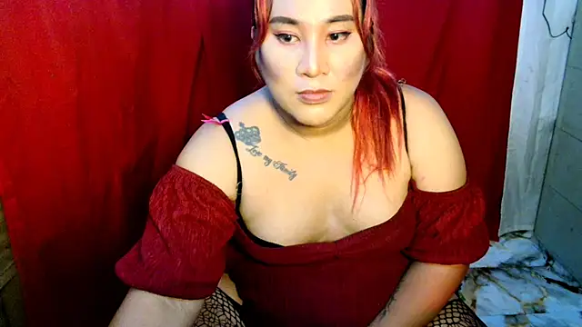 UrAmazingCassy online show from November 2, 4:49 pm