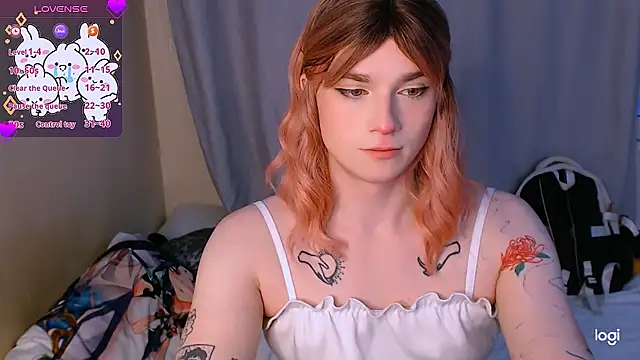 Snapshot of Alice_Hells chatting on January 10, 4:44 am Alice Hells online show from January 10, 4:44 am