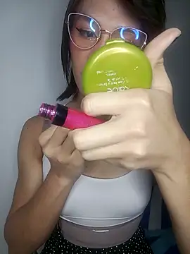 giuliana andrade online show from February 3, 2:24 pm