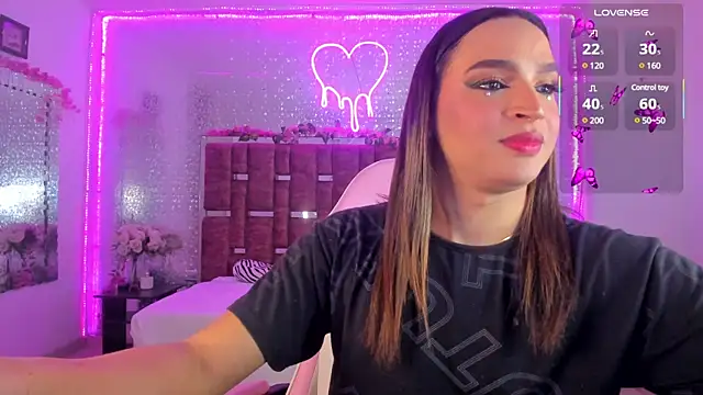 KylieVictoria online show from February 10, 3:24 am