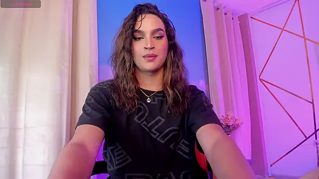 KylieVictoria online show from February 13, 4:40 am