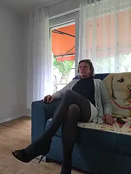 Peternylon1978 online show from June 14, 11:44 am