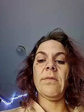 thatonespicychick online show from January 5, 7:49 pm