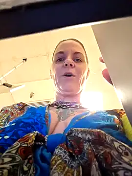 thatonespicychick online show from September 16, 2:32 pm