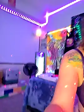 thatonespicychick online show from October 16, 5:02 pm