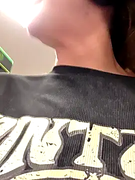 thatonespicychick online show from October 24, 2:00 pm