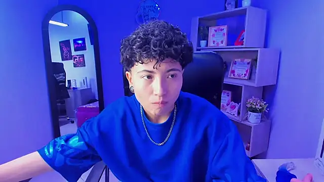 Im Mathias online show from November 20, 4:13 am