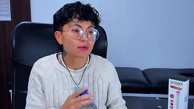 Im Mathias online show from March 19, 2:55 am