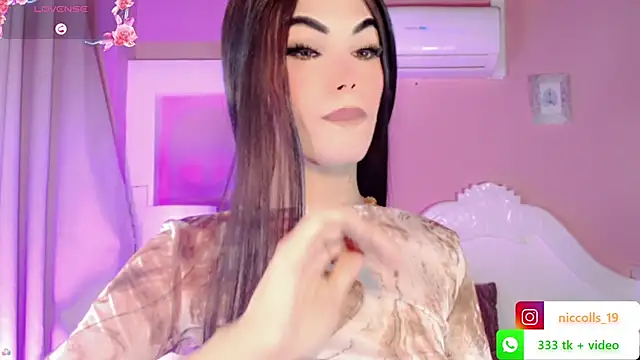 Snapshot of Niccolls_Princess chatting on October 11, 5:04 pm Niccolls Princess online show from October 11, 5:04 pm