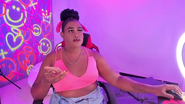 GEANNAROSE online show from December 6, 6:09 am