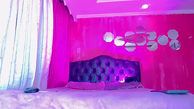 TiffanyMackensyy online show from March 1, 1:44 am