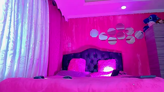 TiffanyMackensyy online show from March 7, 1:55 am