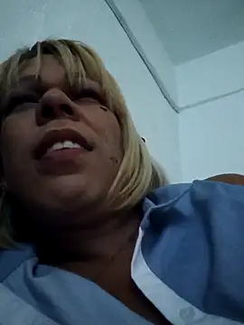 blondebitchlitle online show from October 19, 3:54 am