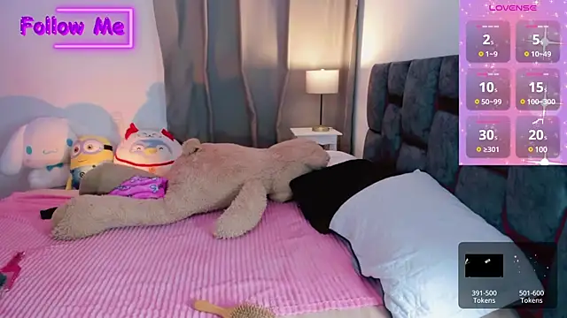 Snapshot of Kirmyy_ chatting on March 16, 9:33 pm Kirmyy online show from March 16, 9:33 pm