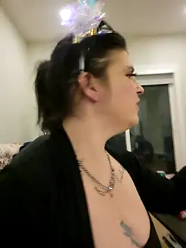 Neveah6 online show from January 1, 9:28 am