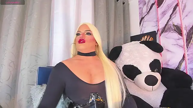 Missisabella  online show from June 18, 1:07 am
