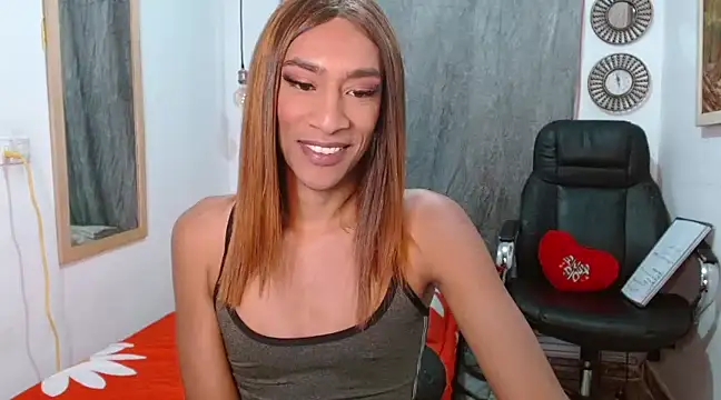 Snapshot of Dannacamilsaenz chatting on January 6, 1:52 pm Dannacamilsaenz online show from January 6, 1:52 pm