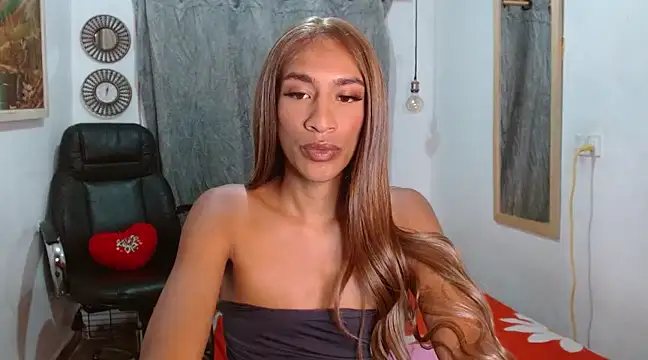 Snapshot of Dannacamilsaenz chatting on January 29, 12:56 pm Dannacamilsaenz online show from January 29, 12:56 pm