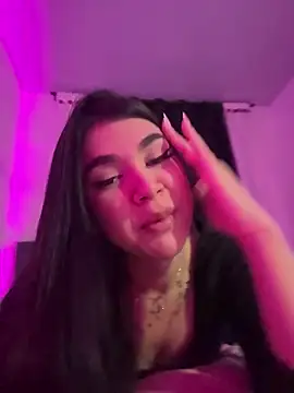 RoseCassie online show from April 18, 12:45 am