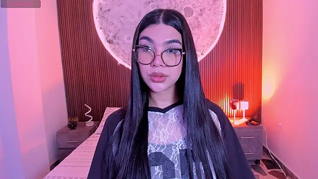 RoseCassie online show from June 19, 2:10 pm
