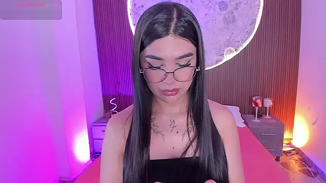 RoseCassie online show from July 22, 2:10 pm