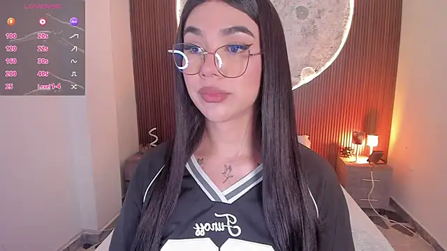 RoseCassie online show from July 23, 1:42 pm