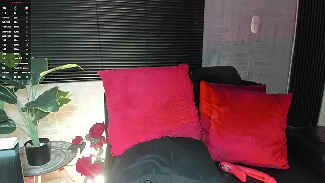 Snapshot of JhonyMiller_ chatting on October 21, 8:21 pm JhonyMiller online show from October 21, 8:21 pm