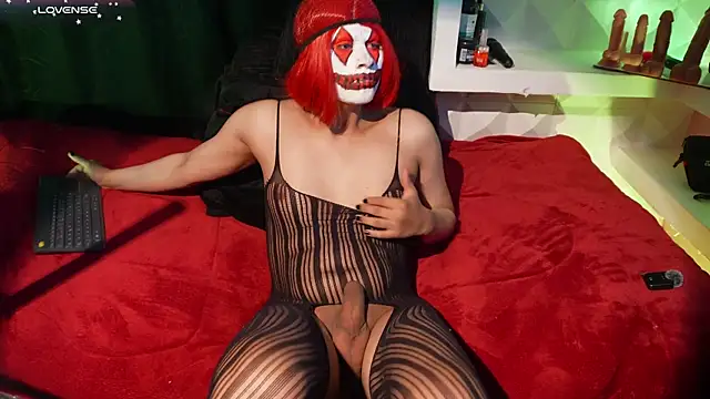 Mara-Bella online show from October 31, 11:24 pm