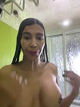 Ebonyxprincess  online show from April 29, 9:21 pm