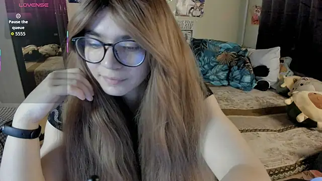 alexiamaleax online show from April 9, 2:13 am