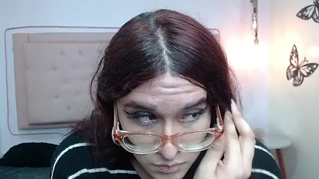 Snapshot of kathepickmanx chatting on September 24, 3:23 am kathepickmanx online show from September 24, 3:23 am