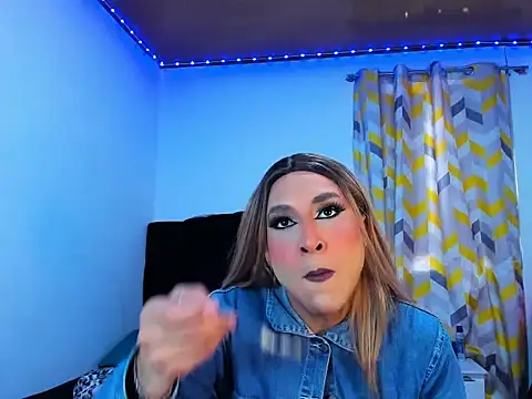 Georgina Giio online show from November 17, 1:44 pm