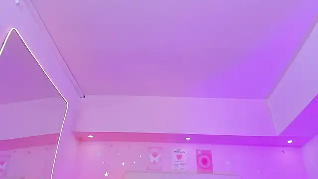 ScarlettDreamss7 online show from April 13, 3:49 pm