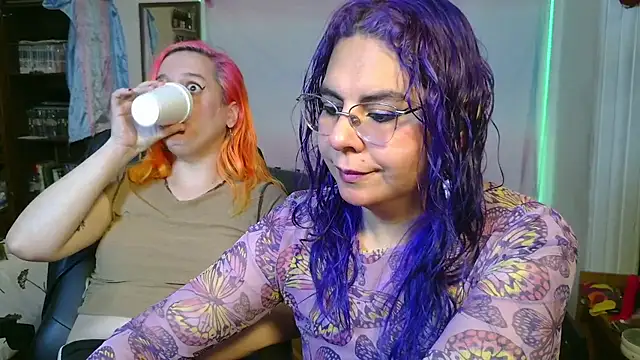 Evelan420 online show from December 19, 6:35 pm