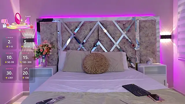 AliDiaz  online show from October 25, 8:37 pm