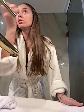 Anya-Ray online show from May 11, 8:20 am