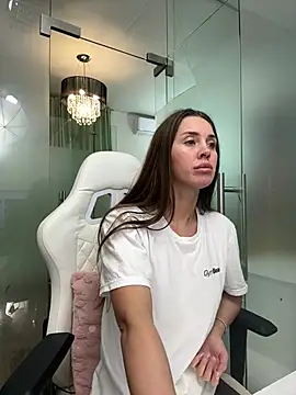 Anya-Ray online show from June 5, 12:33 pm