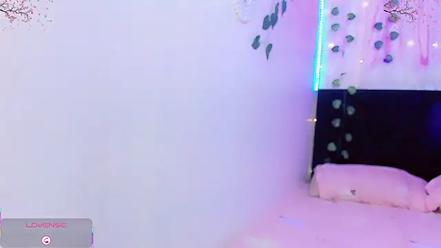 Irina milkmaid online show from April 14, 7:30 pm