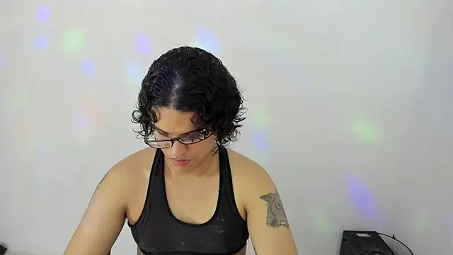 Snapshot of Diane_blossom chatting on October 15, 6:19 pm Diane blossom online show from October 15, 6:19 pm