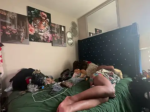 celestefantasea online show from December 13, 7:40 pm