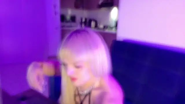 ScarletThompsonx online show from February 17, 7:27 am