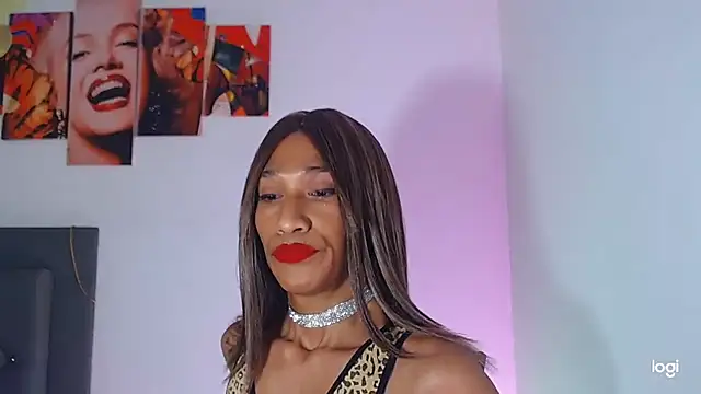 red veltet online show from December 4, 11:42 pm