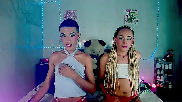 Snapshot of KimberlyXtreme chatting on October 17, 9:29 pm KimberlyXtreme online show from October 17, 9:29 pm