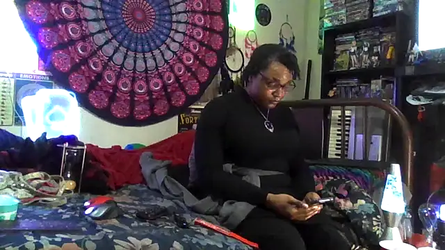 GardeniaFields online show from January 18, 6:21 am