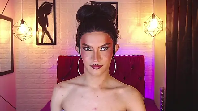 agatha rodriguez online show from June 4, 2:42 pm